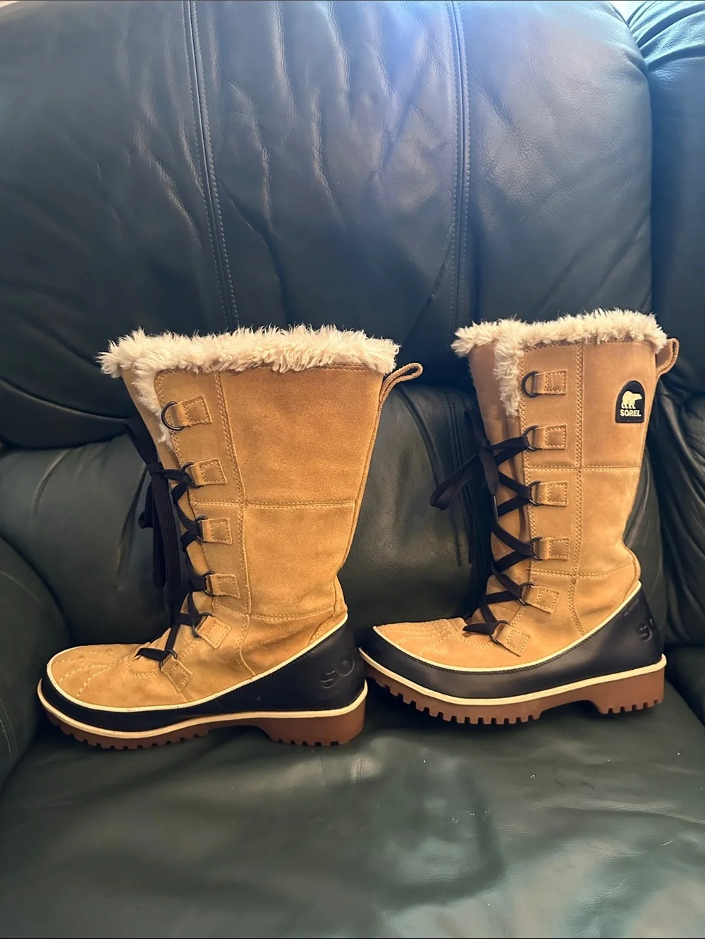 Sorel Women's Tan Lace-Up Faux Fur Winter Boots